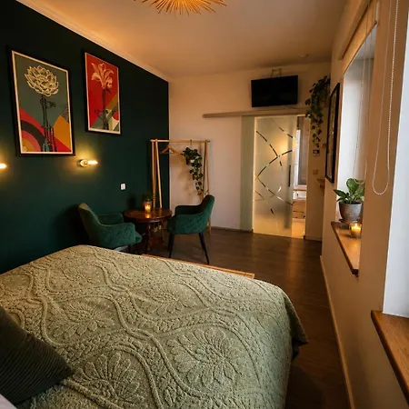 Apartman Boutique Mit Spa-badewanne Elbe Zentral Im Gruenen *
